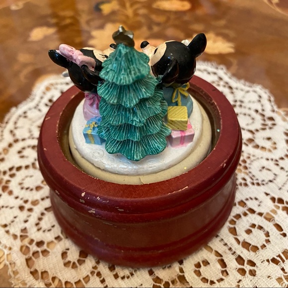 Vintage Walt Disney Minnie and Mickey Baby Christmas Wooden Ceramic Snow Globe - Picture 4 of 5